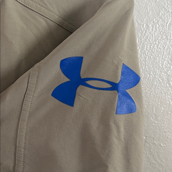 Under Armour Challenger Storm Shell Hooded Performance Jacket Mens Small Tan - Picture 3 of 5